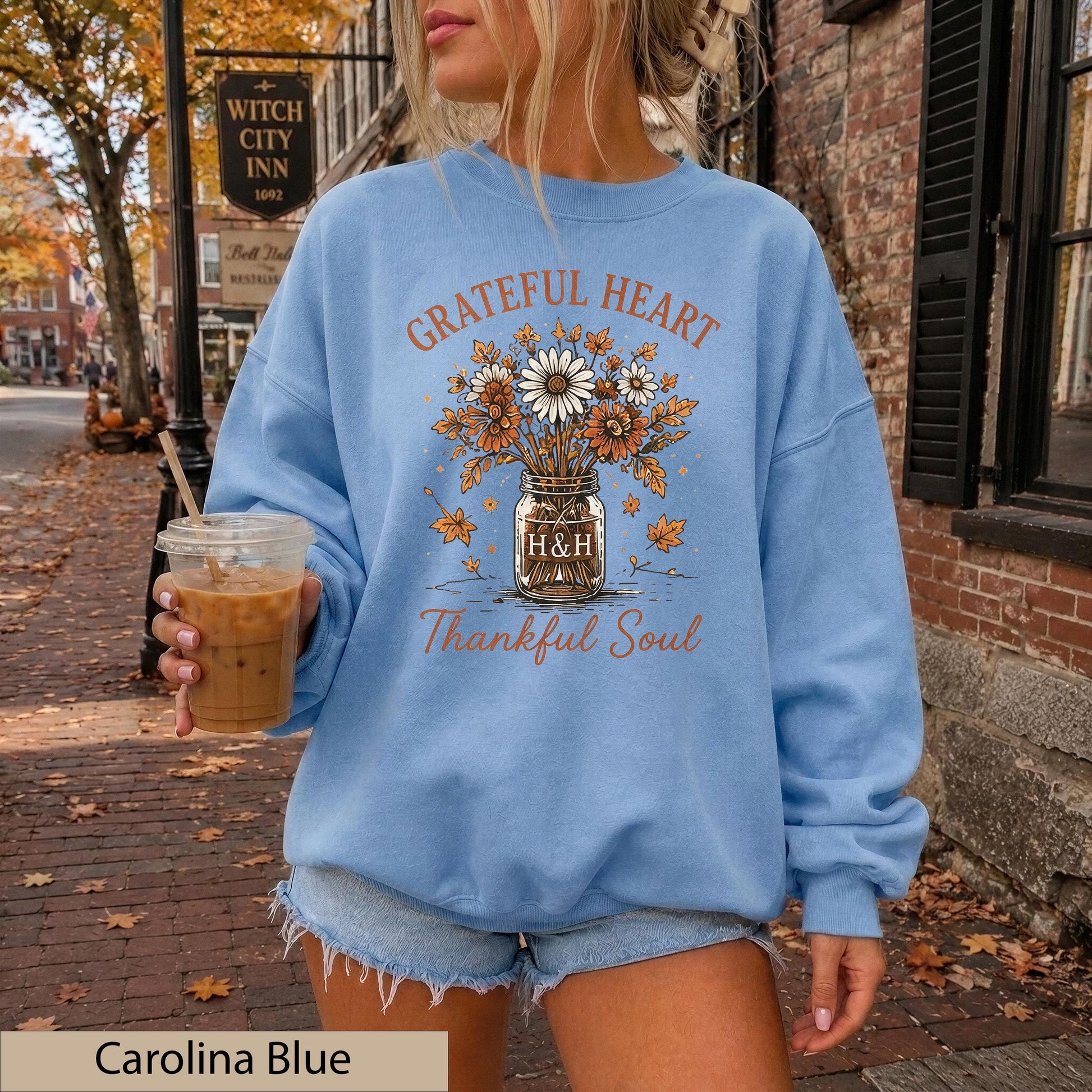Grateful Heart Thankful Soul Sweatshirt, Floral Mason Jar Crewneck, Autumn Thanksgiving Jumper