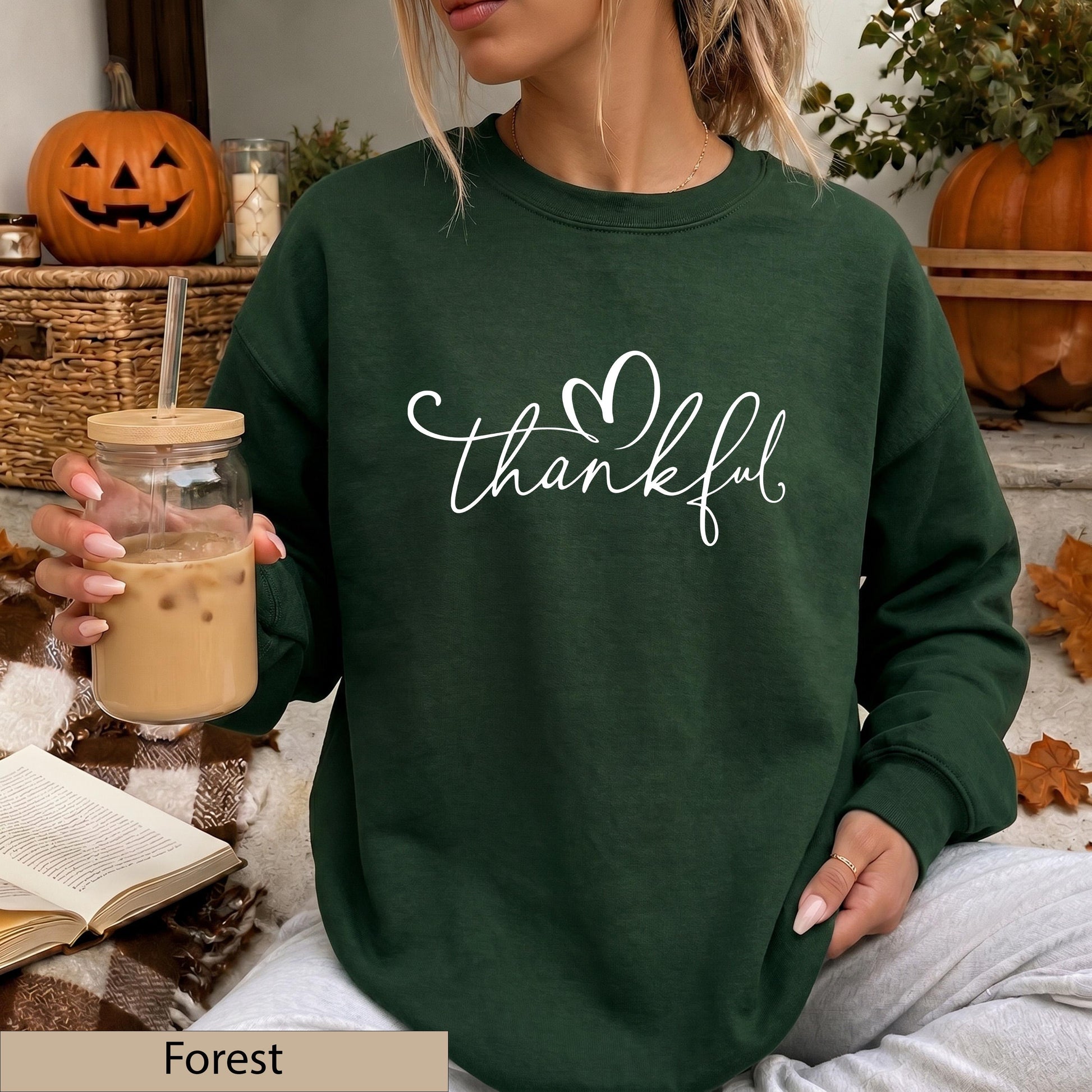 Thankful Fall Sweatshirt, White Script Heart Sweater,  Minimalist Thanksgiving Crewneck, Cozy Fall Jumper