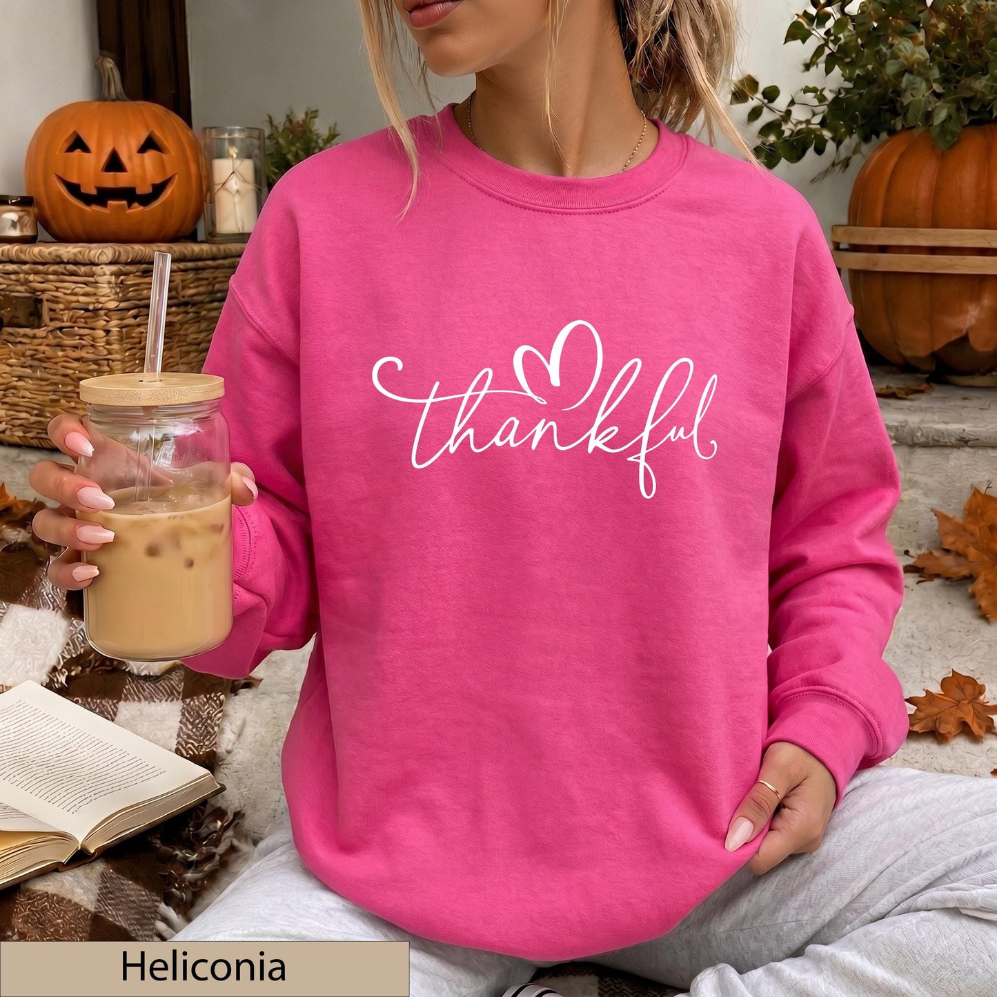 Thankful Fall Sweatshirt, White Script Heart Sweater,  Minimalist Thanksgiving Crewneck, Cozy Fall Jumper
