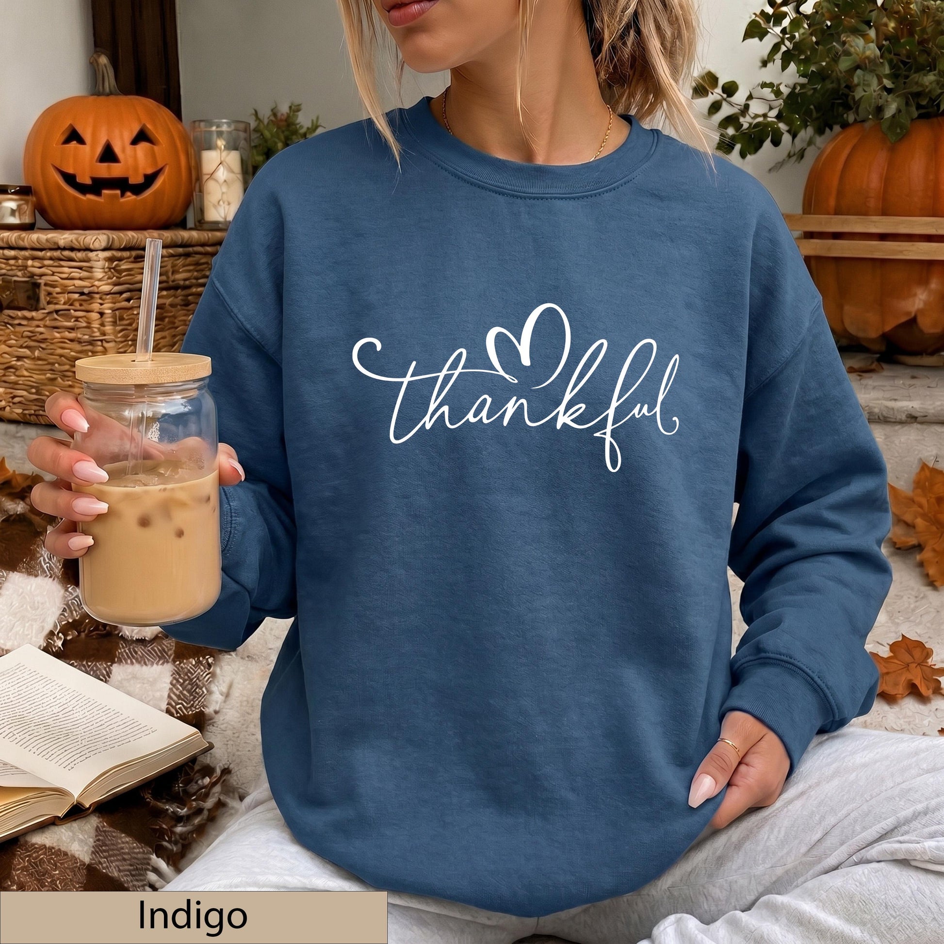 Thankful Fall Sweatshirt, White Script Heart Sweater,  Minimalist Thanksgiving Crewneck, Cozy Fall Jumper