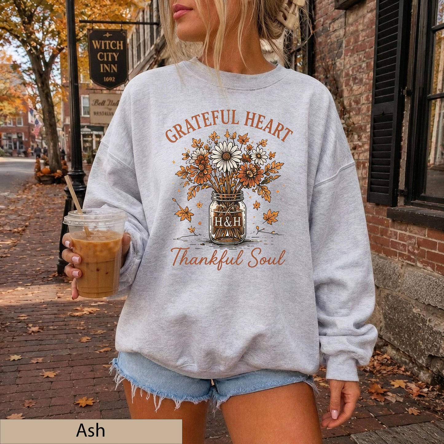 Grateful Heart Thankful Soul Sweatshirt, Floral Mason Jar Crewneck, Autumn Thanksgiving Jumper