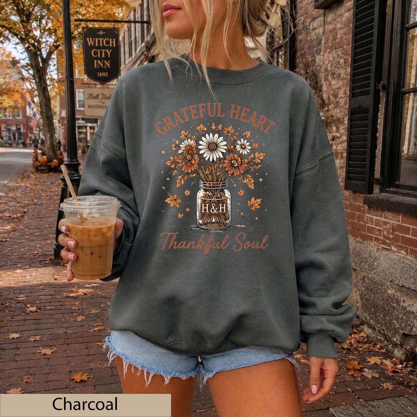 Grateful Heart Thankful Soul Sweatshirt, Floral Mason Jar Crewneck, Autumn Thanksgiving Jumper