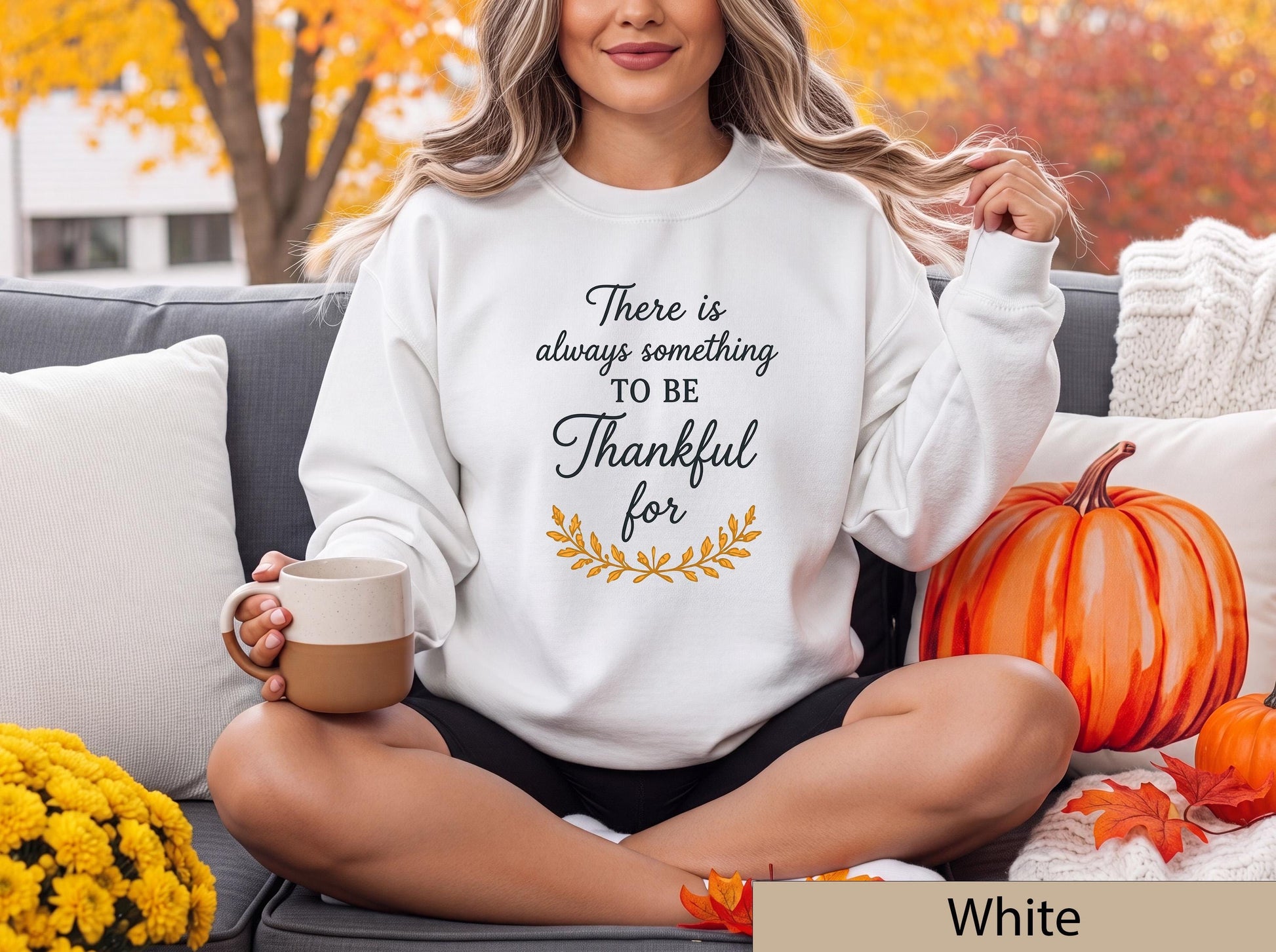 Thankful Script Sweatshirt, Autumn Leaf Graphic, Cozy Fall Crewneck, Thanksgiving Apparel