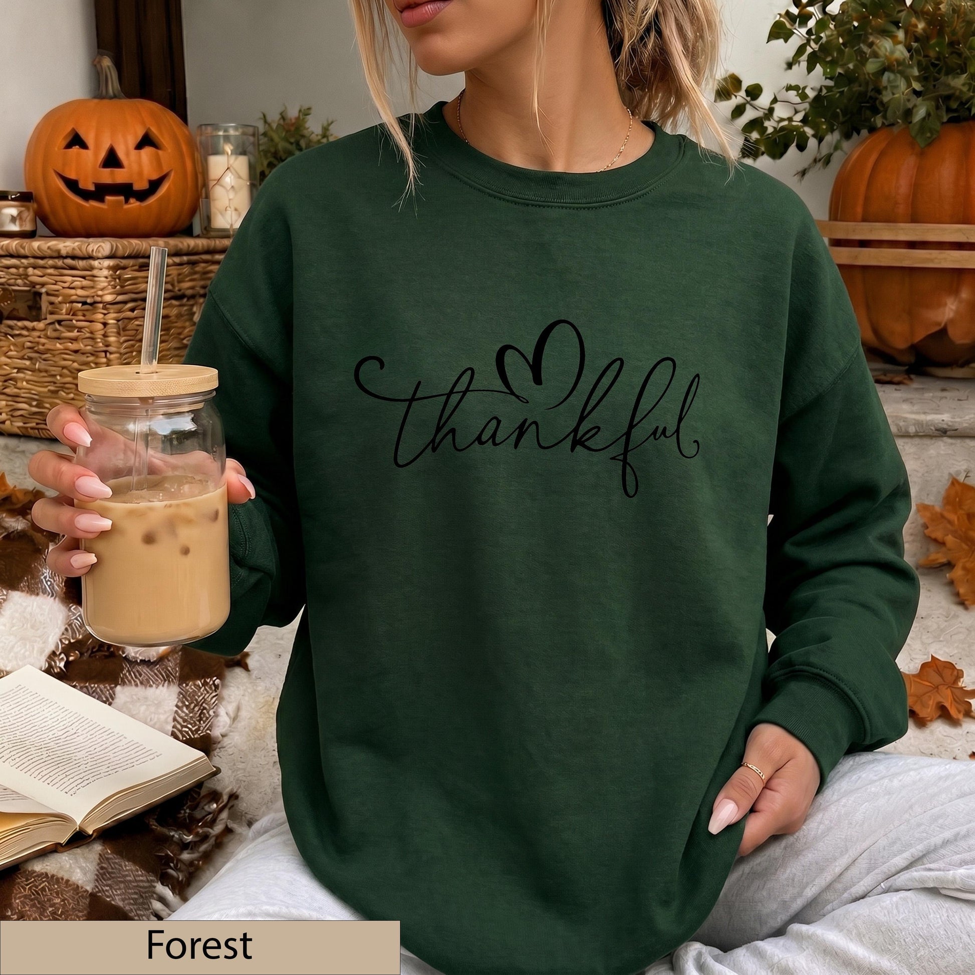 Thankful Sweatshirt, Black Script Crewneck, Minimalist Heart Script Sweater, Cozy Fall Jumper