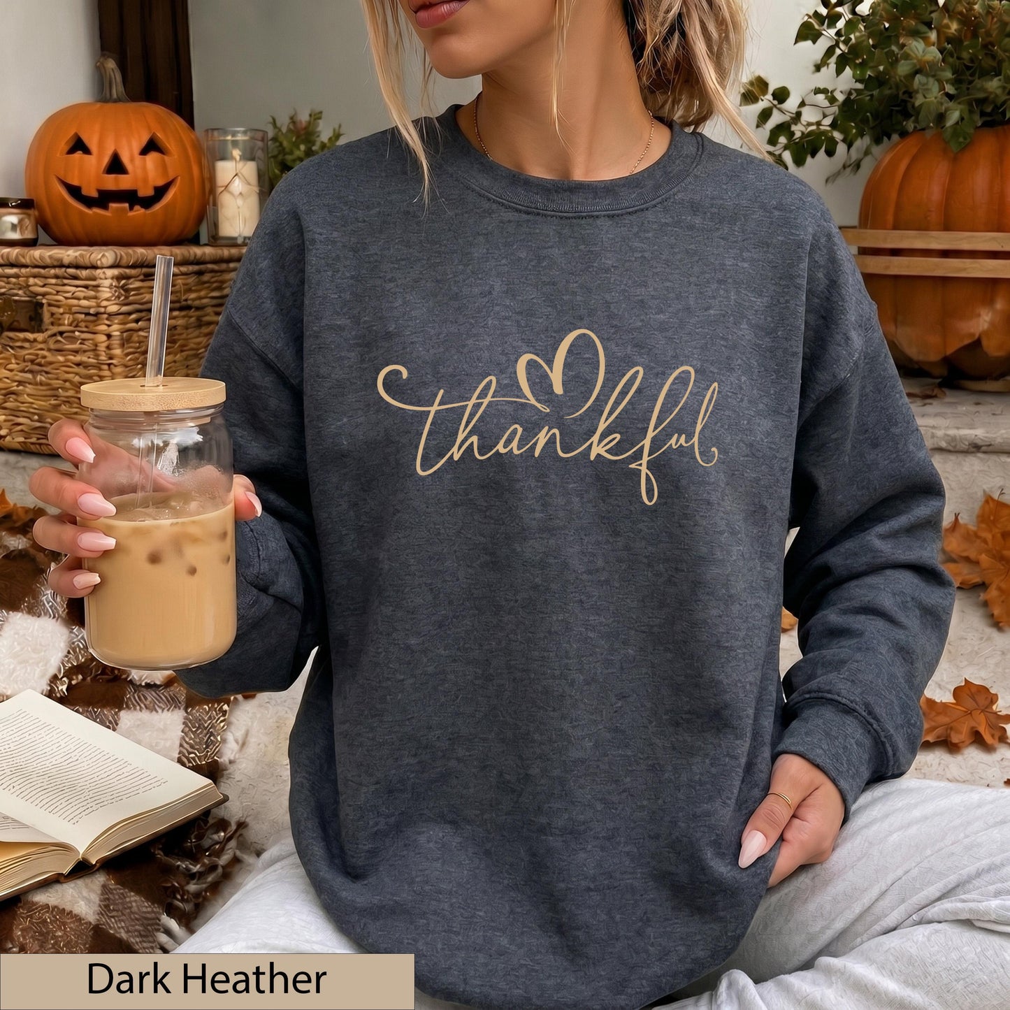 Thankful Heart Script Sweatshirt, Minimalist Fall Sweater, Cozy Autumn Jumper